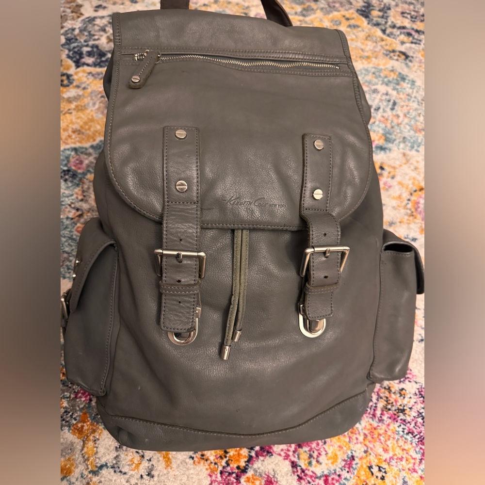 Large Kenneth Cole New York — Dark Grey Leather Adjustable Backpack Holdall